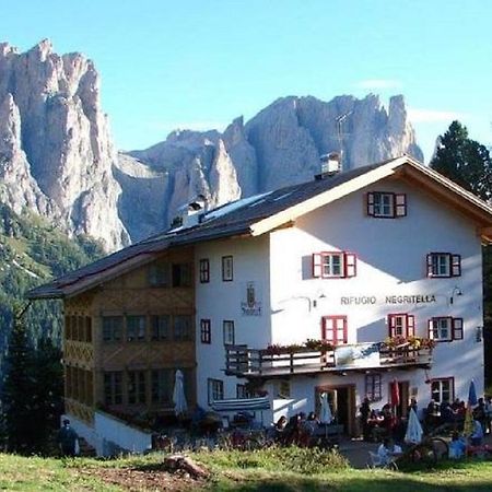 Rifugio Negritella Hotell Pozza di Fassa Eksteriør bilde